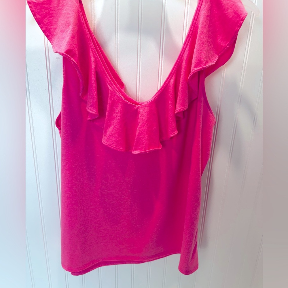 Lilly Pulitzer Pink blouse size XL gently used.